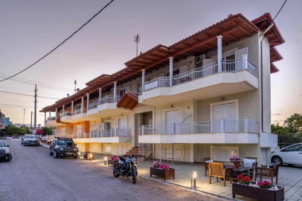 Eagle'S Nest City Apartments 아이기오 외부 사진