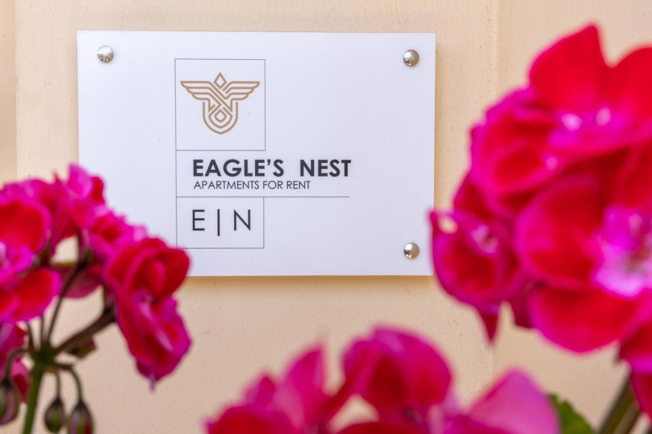 Eagle'S Nest City Apartments 아이기오 외부 사진