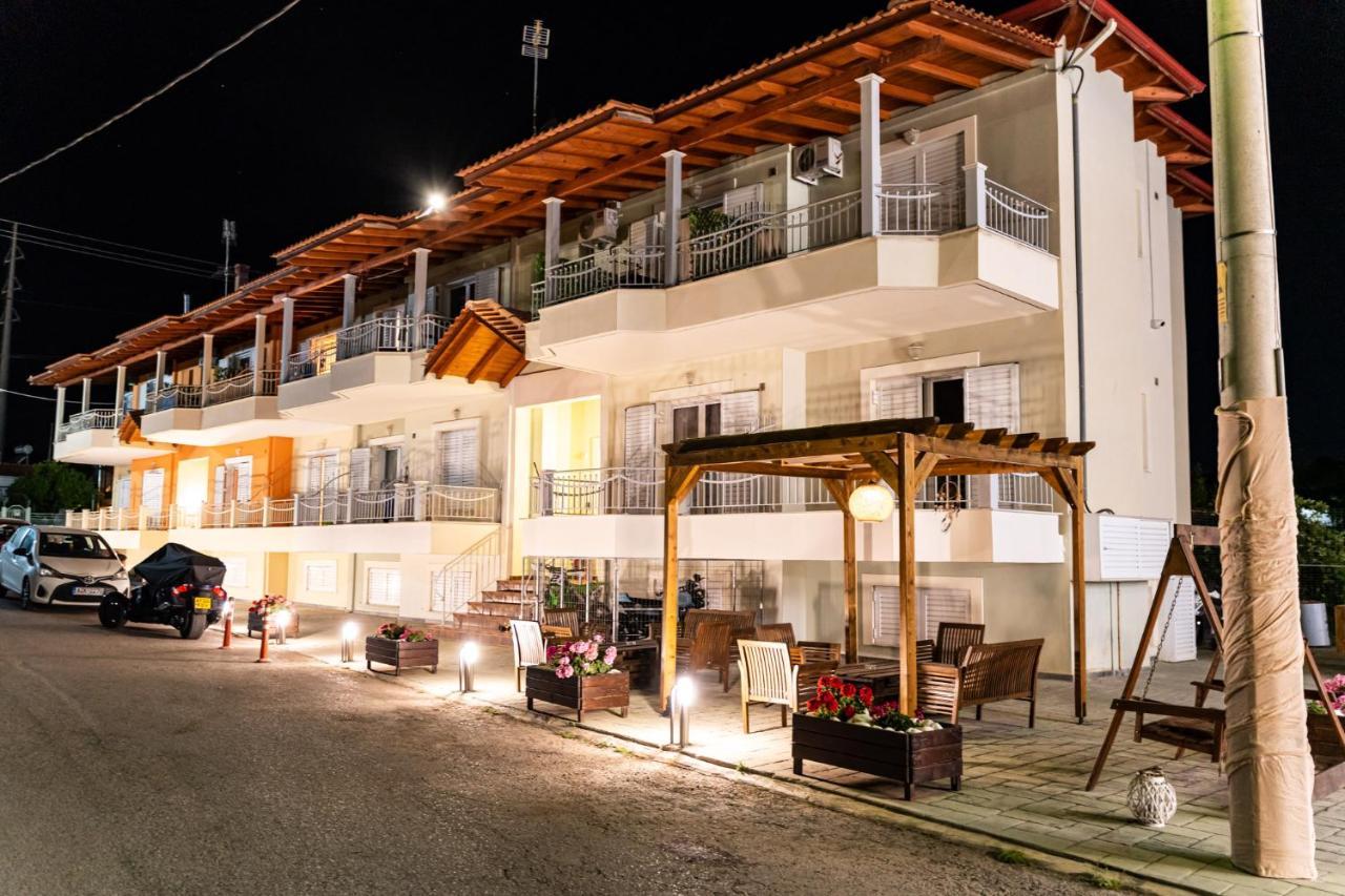Eagle'S Nest City Apartments 아이기오 외부 사진