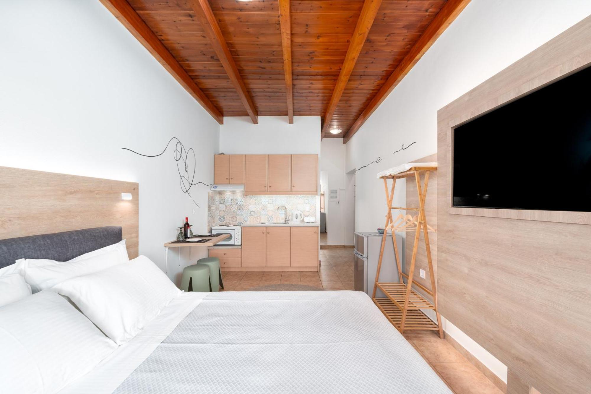 Eagle'S Nest City Apartments 아이기오 외부 사진