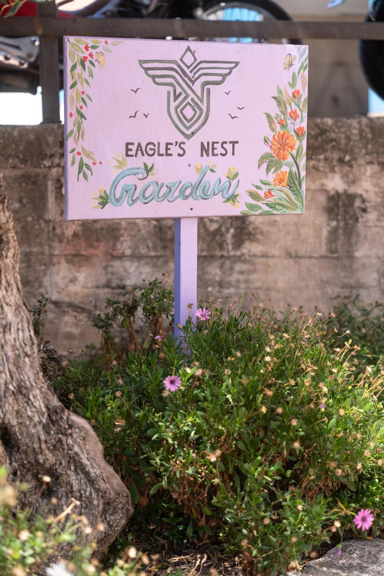 Eagle'S Nest City Apartments 아이기오 외부 사진